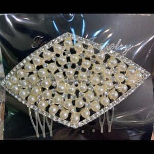 Elegant Rhinestone & Pearl Bridal Hair Comb